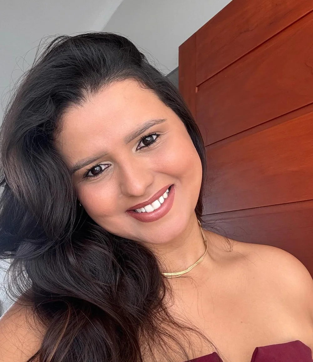 Caroline Souza, fisioterapeuta dermatofuncional